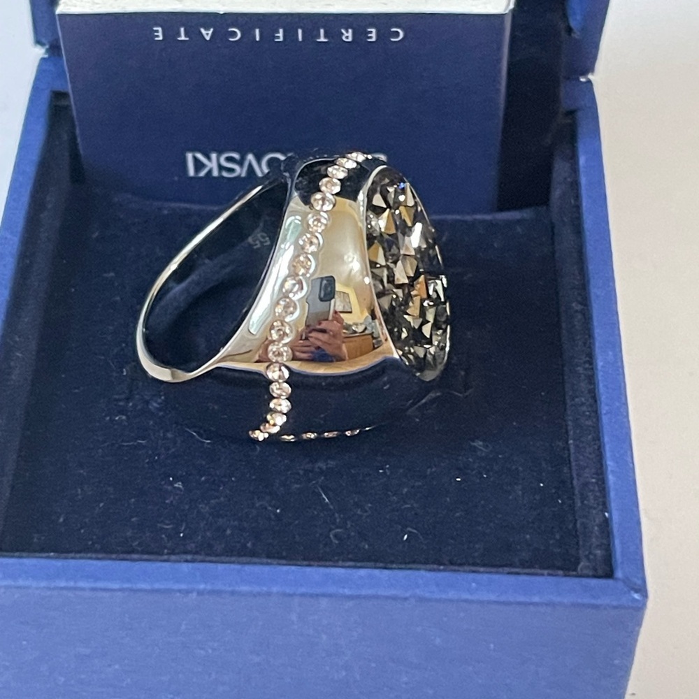 Swarovski round sphere ring, size 7,NEW in box - Picture 5 of 6